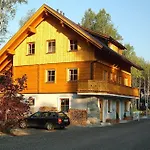 Apartmán Dorf In Der Stadt *