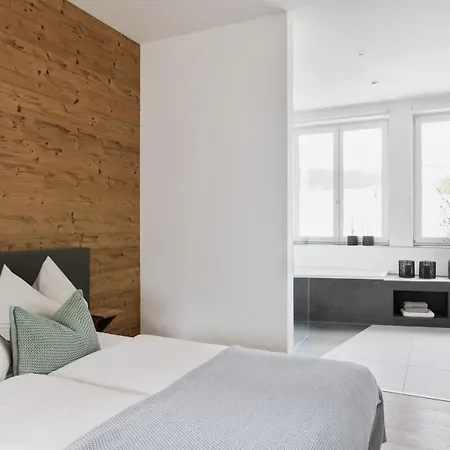 Apartment Dorf In Der Stadt *