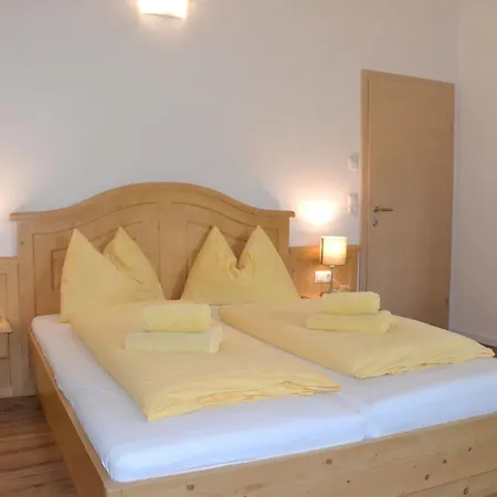 Das Dorf In Der Stadt *